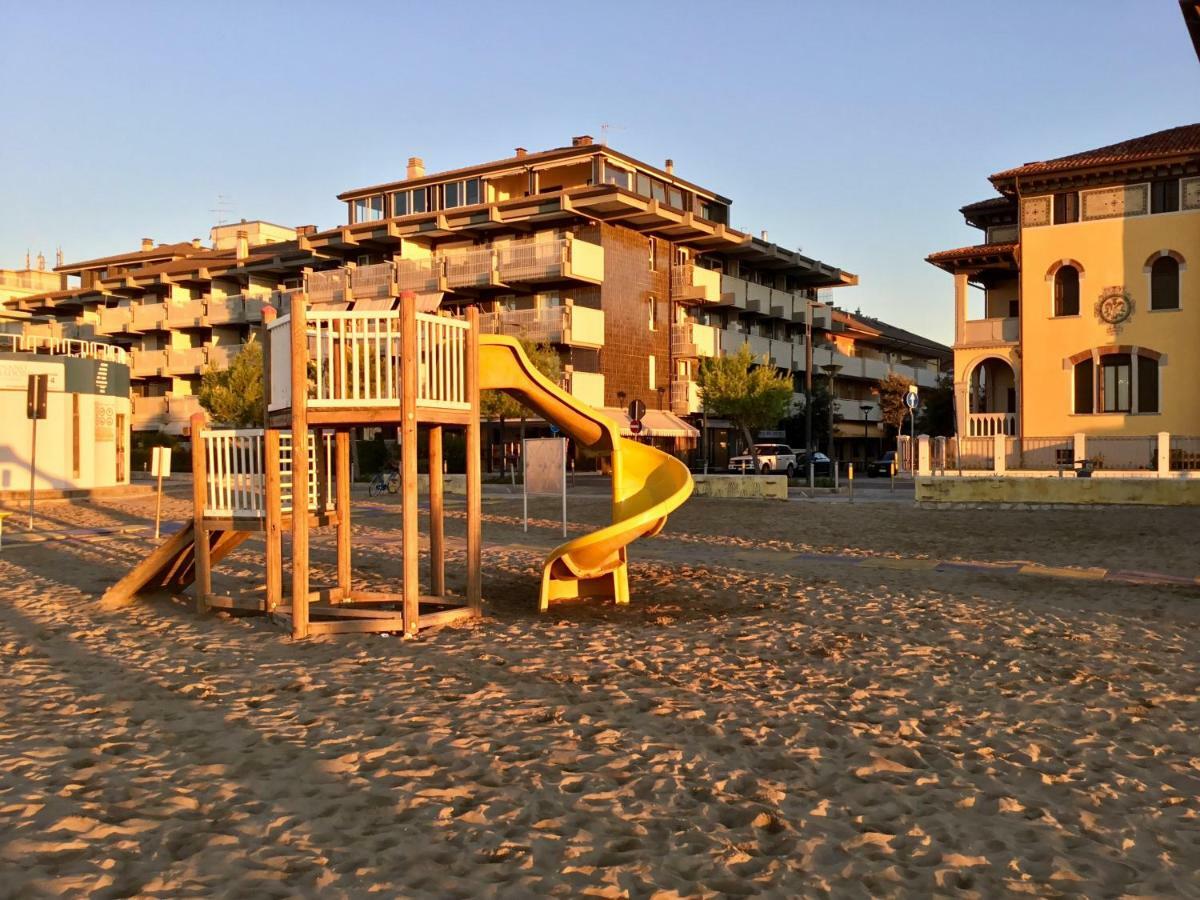 Sparkling Holiday Lignano Sabbiadoro Kültér fotó